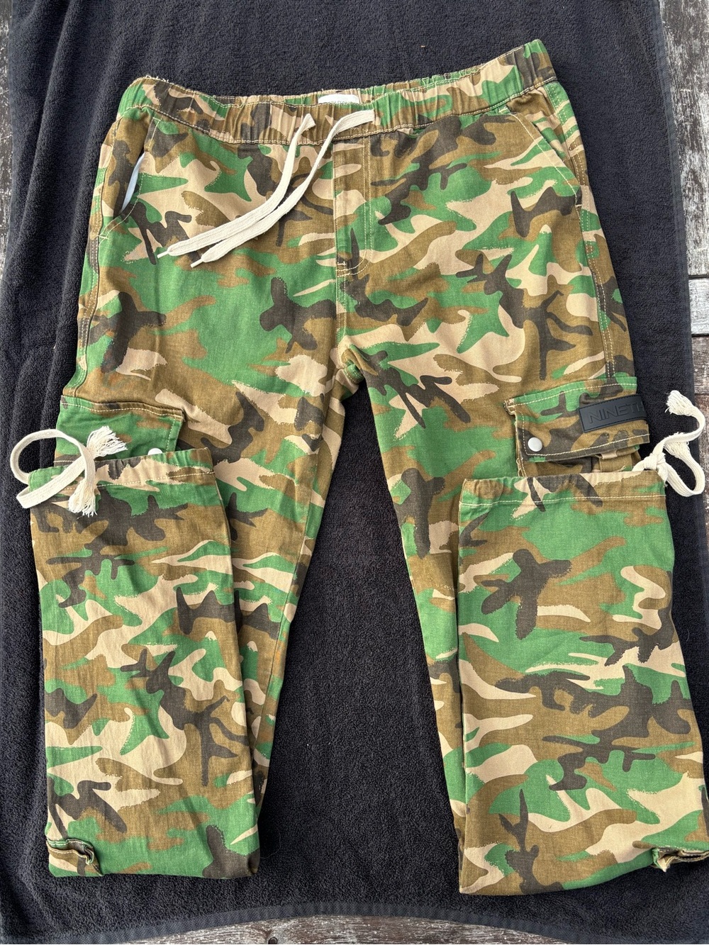 Women’s extra long (39” inseam) camo cargo pants - Nineth Closet Denim